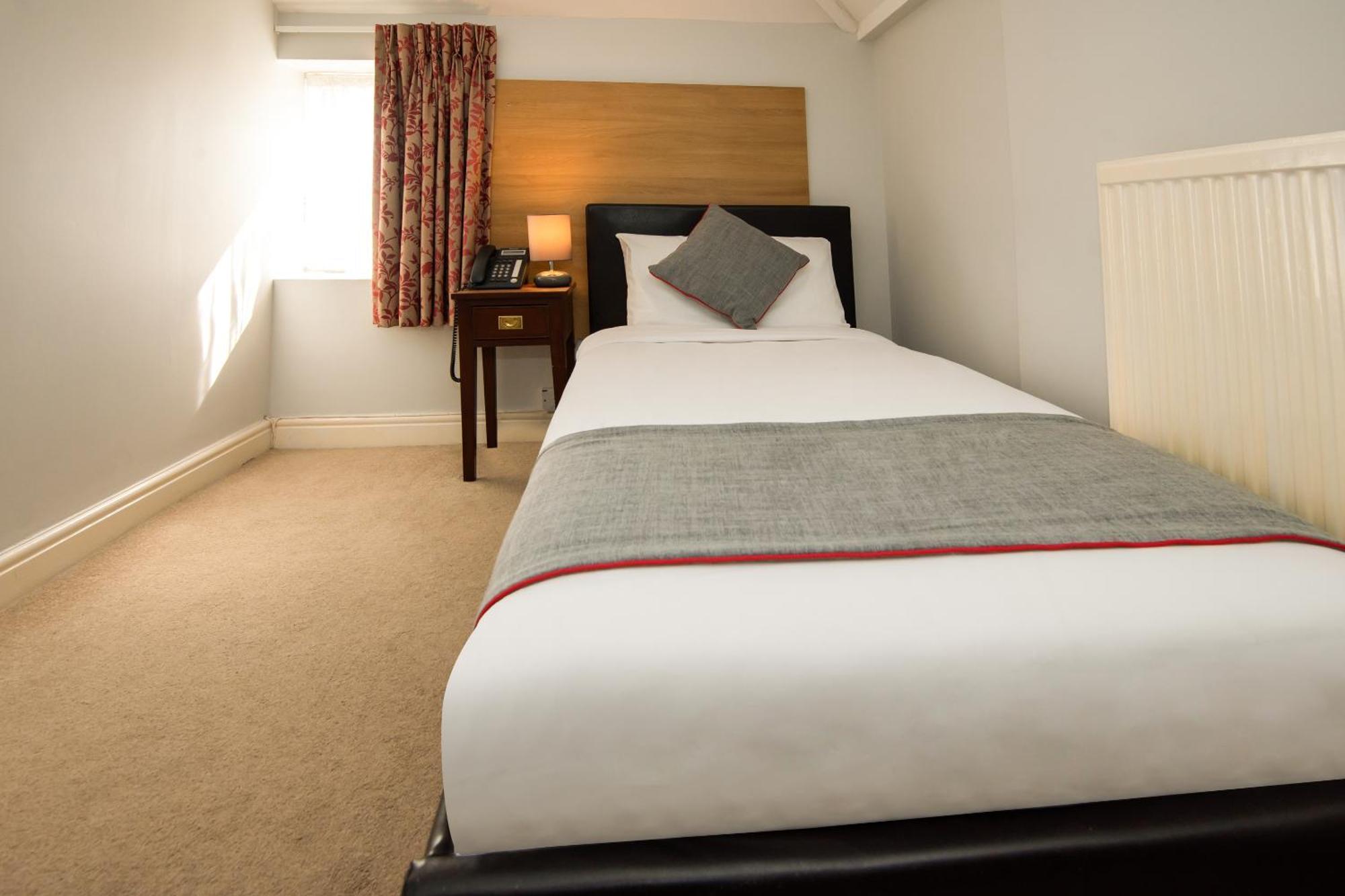 Oyo The Regency, Clifton Bristol Hotell Exteriör bild