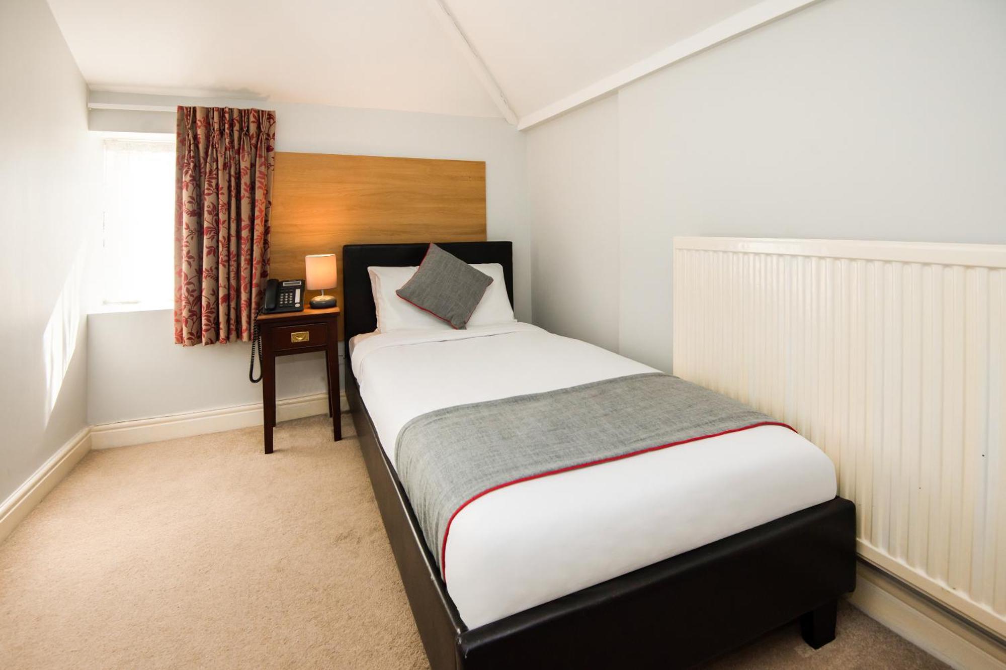 Oyo The Regency, Clifton Bristol Hotell Exteriör bild