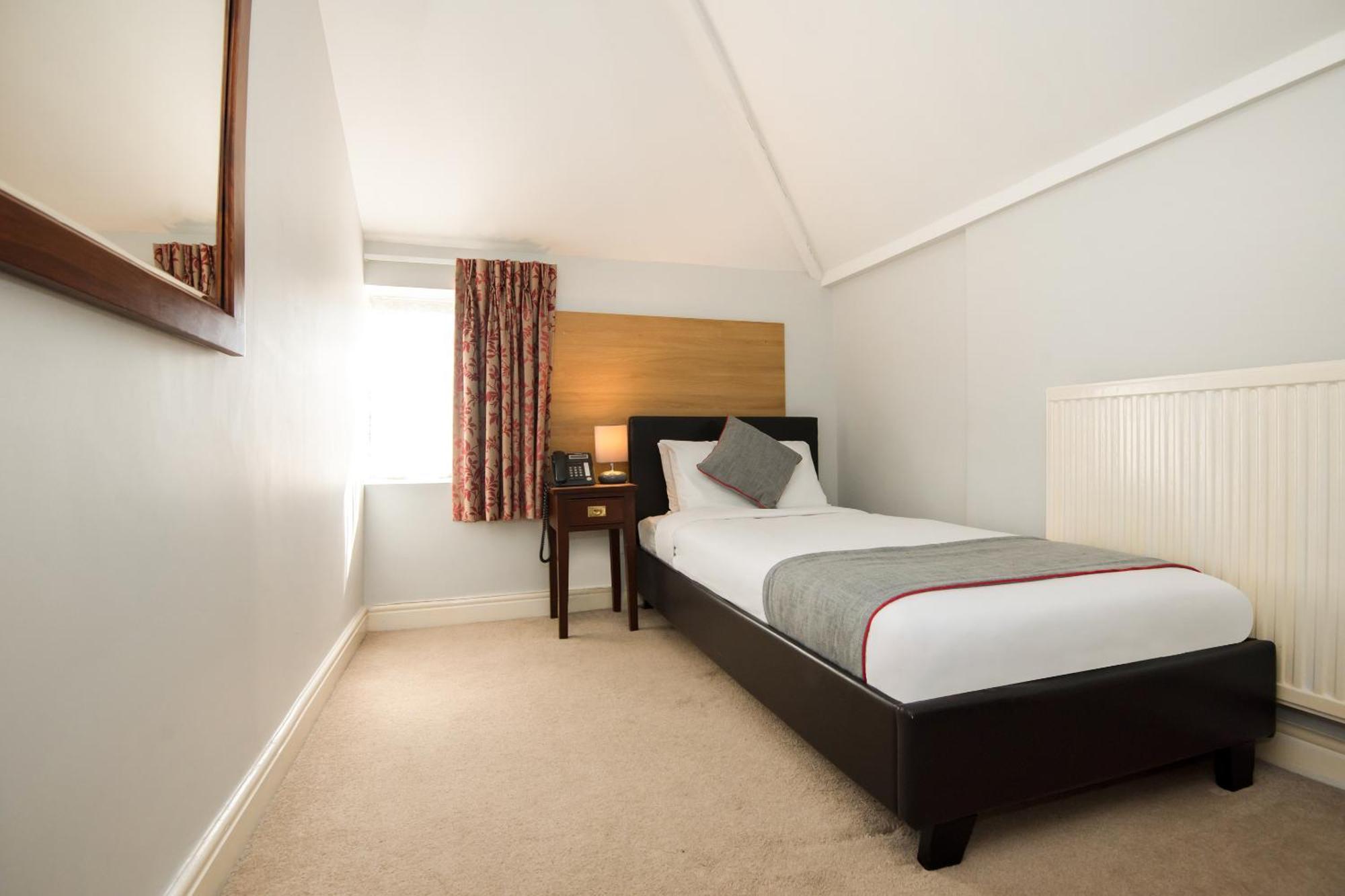 Oyo The Regency, Clifton Bristol Hotell Exteriör bild