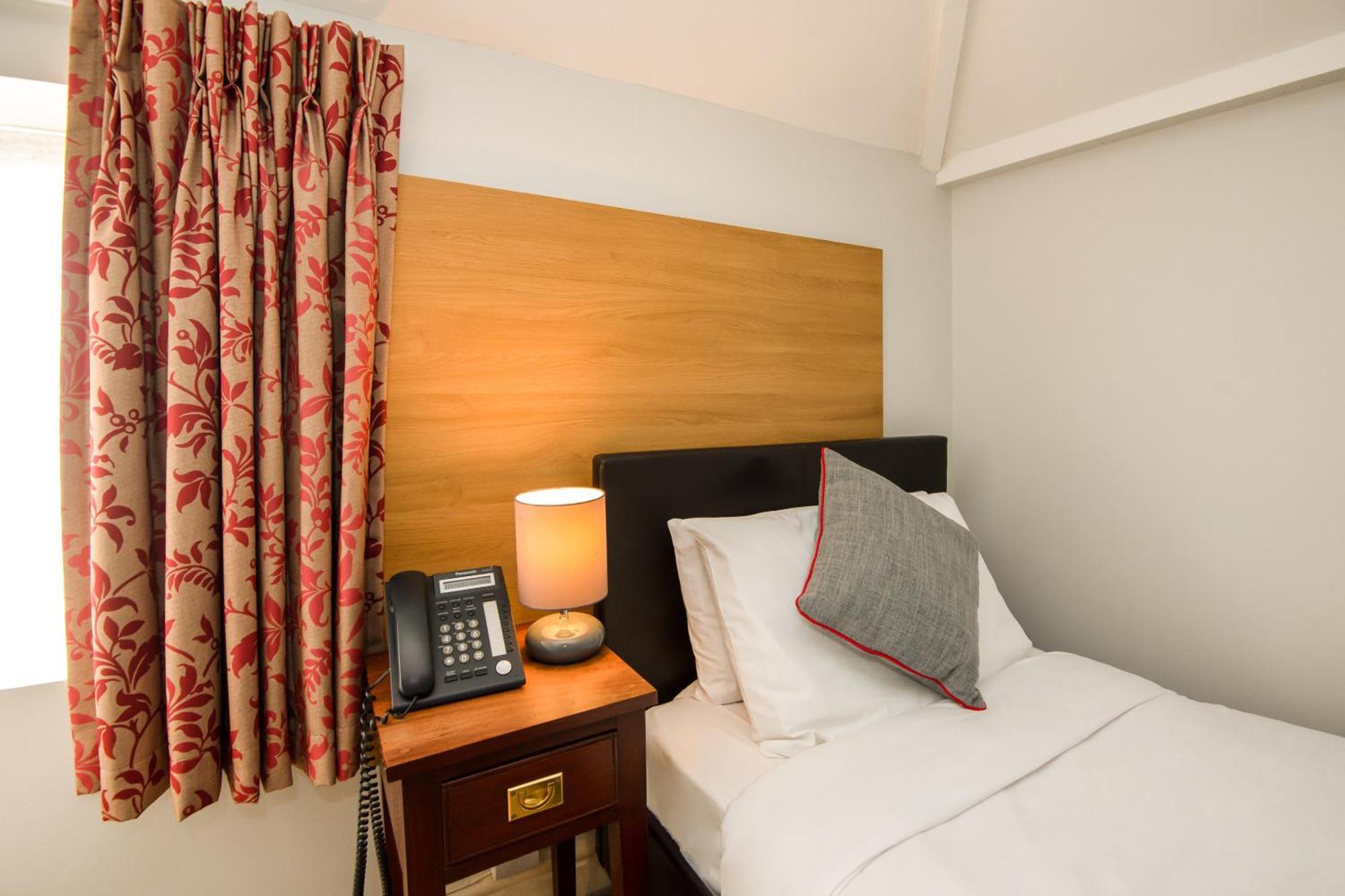 Oyo The Regency, Clifton Bristol Hotell Exteriör bild