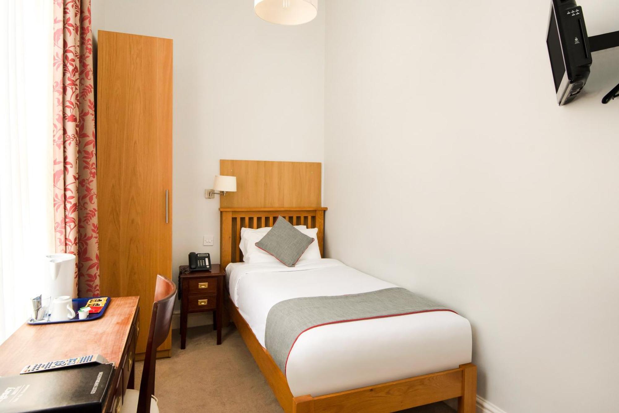 Oyo The Regency, Clifton Bristol Hotell Exteriör bild
