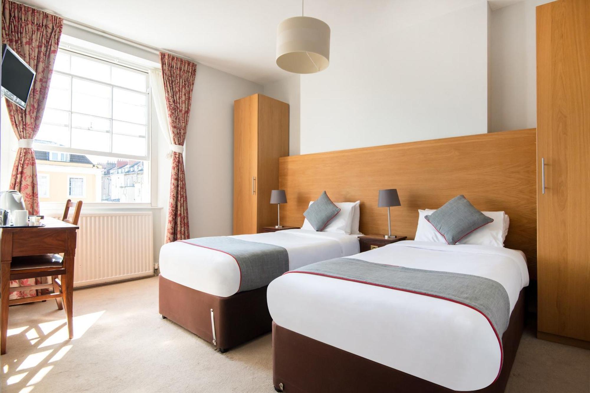 Oyo The Regency, Clifton Bristol Hotell Exteriör bild