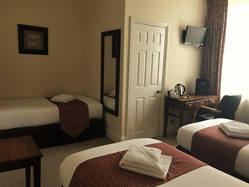 Oyo The Regency, Clifton Bristol Hotell Exteriör bild